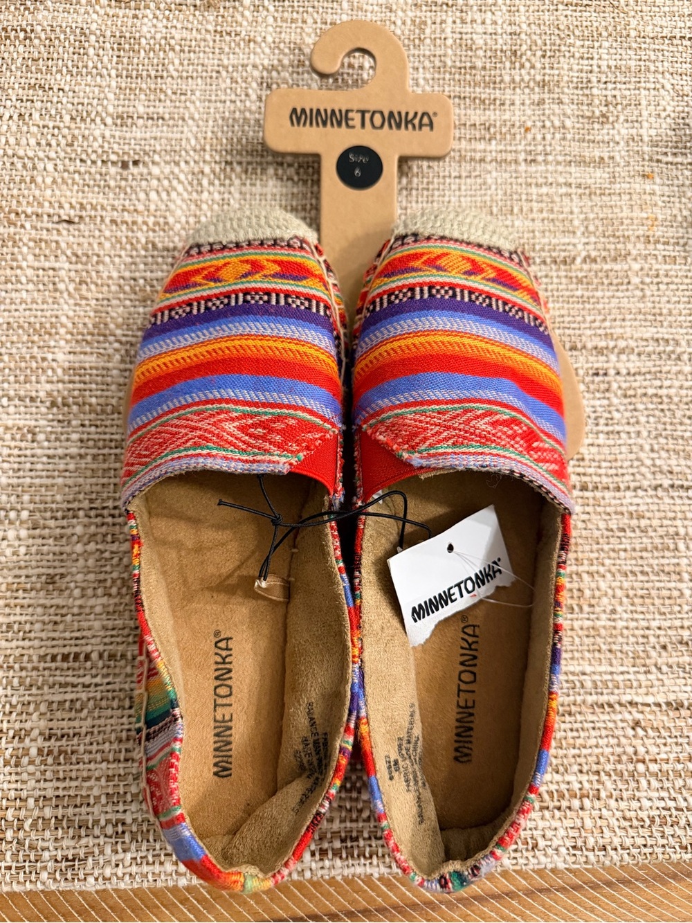 NWT Minnetonka Women's Pam Espadrille casual shoes in the Frisco Stripe size 6